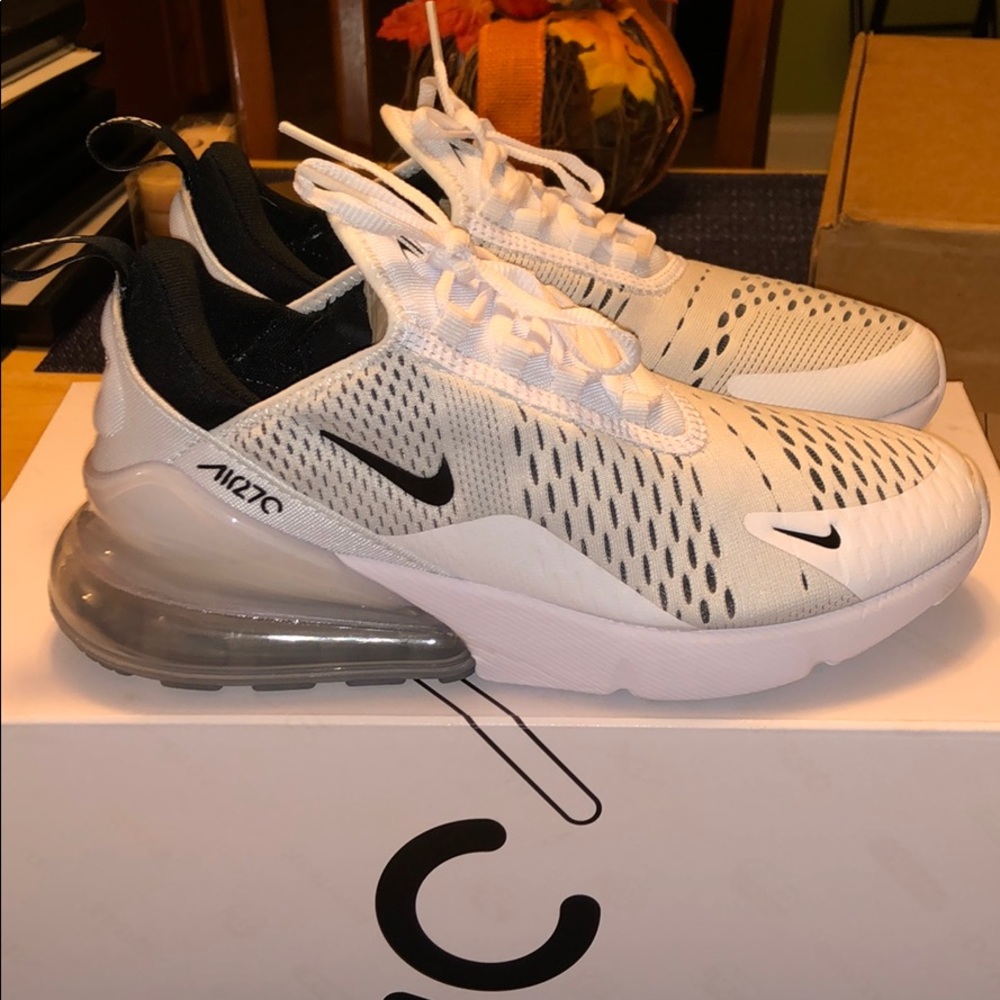 Women’s Air Max 270’s